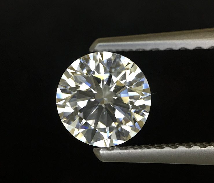 ROUND BRILLIANT Color: E | Clarity: VVS1 Weight: 1.01ct | Certificate: GIA
